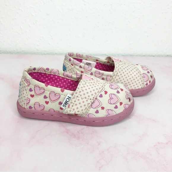 Toms shoes Valentines collection pink hearts & polka dots slip on size 5 infant - Picture 1 of 10